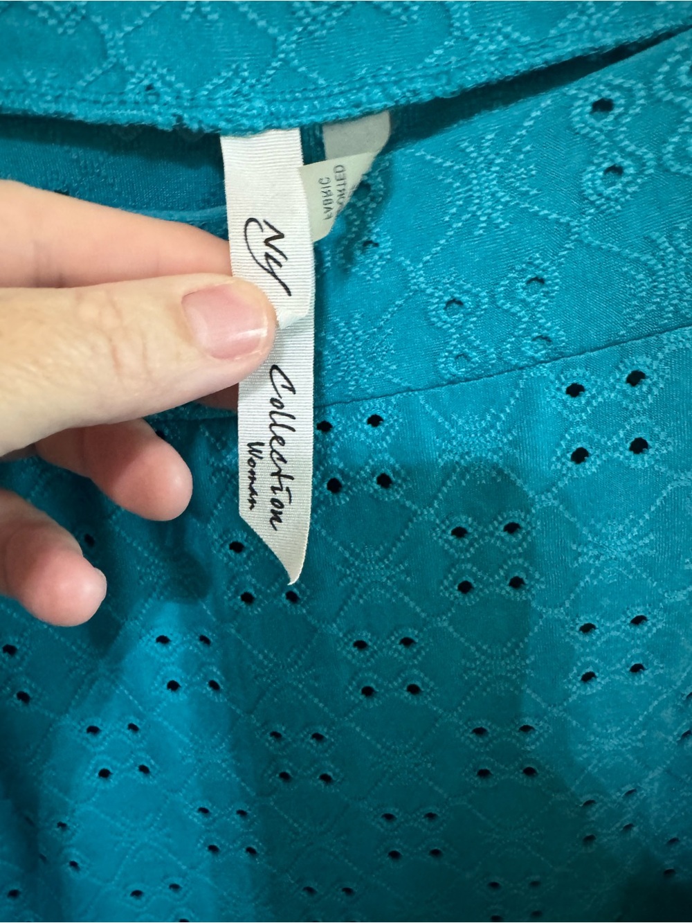 NY Collection Woman Teal Blue Cold Shoulder Eyelet Sharkbite Tunic Top Dress 2X - Picture 2 of 7